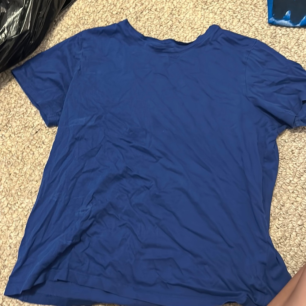 Lands end, blue tee shirt size medium